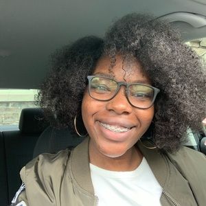 Meet your Posher, Jackie